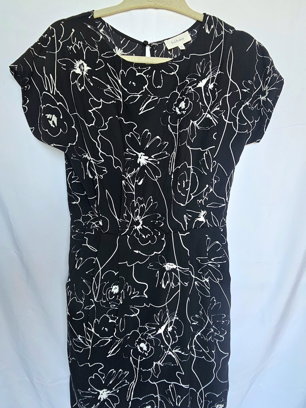 Bohme Black/White Floral Dress Cap Sleeves